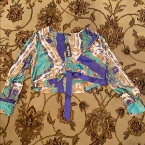Scarf print tie front crop top. NWT.